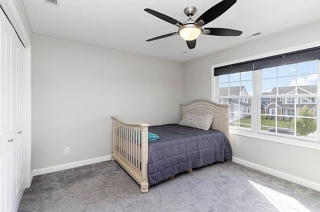Photo of 13028 Waterleaf Dr, Saint John, IN