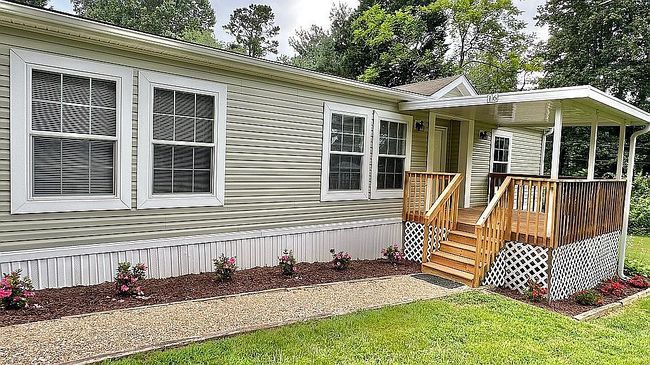 Photo of 16 Outer Park Dr