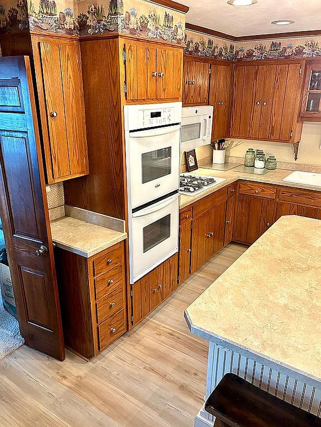 Image of 3556 Oaklane Dr