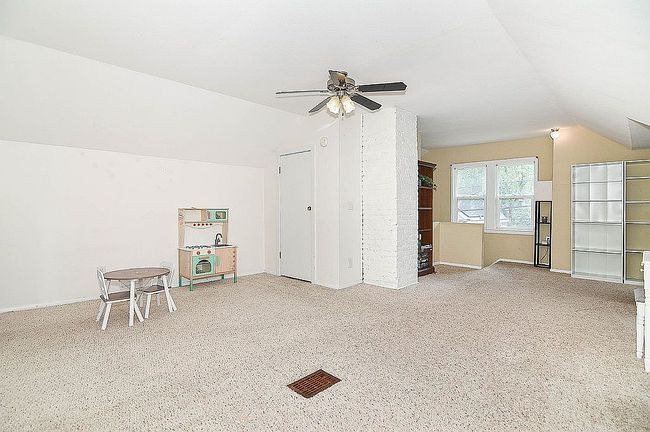 Photo of 2155 Decorah St, Dubuque, IA