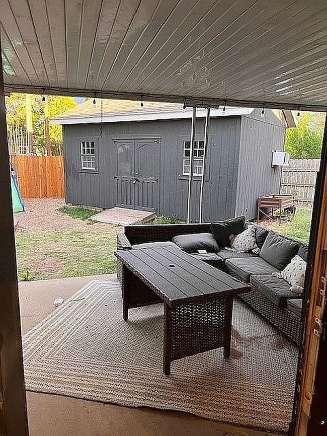 Image of 1571 N Calhoun Ave