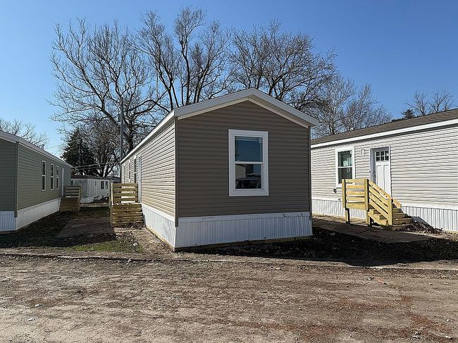 Image of 1713 Pella Ave #4