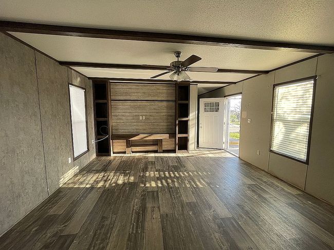 Additional photo 3 of property located at 120 Poolside Dr