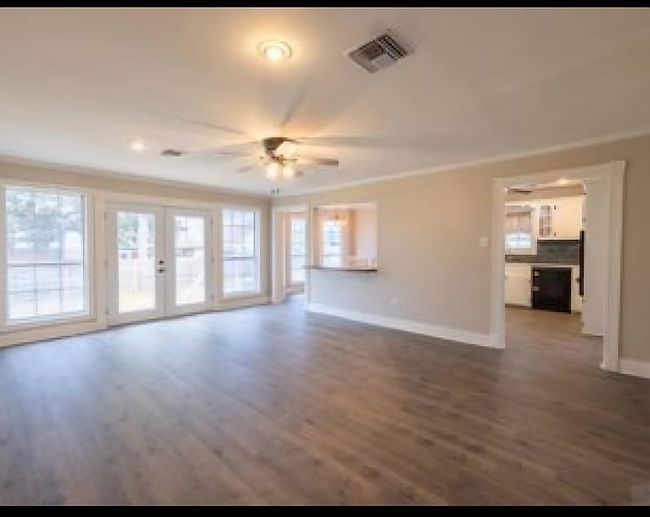 Image of 408 Lark Dr