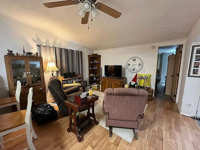 Image of 4 2nd St #4