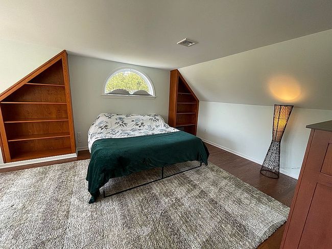 Image of 701 Fairway Dr