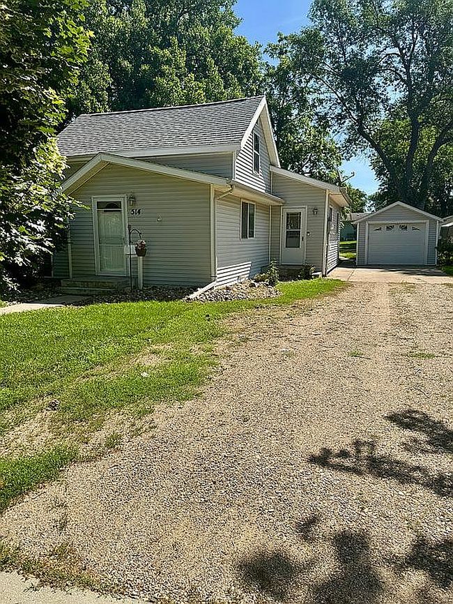 Photo of 514 N Chicago Ave, Madison, SD