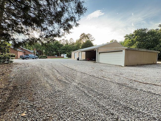Image of 1022 Woodward Rd