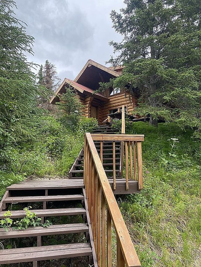 Image of 13880 Bonnielaine Rd