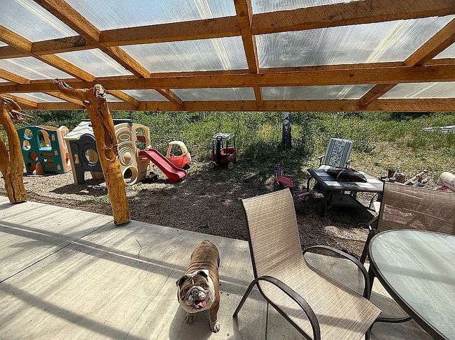Photo of 911 E Wapiti Rd, Robertson, WY