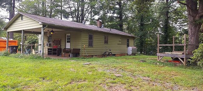 Photo of 5525 Pine View Dr, Winston Salem, NC