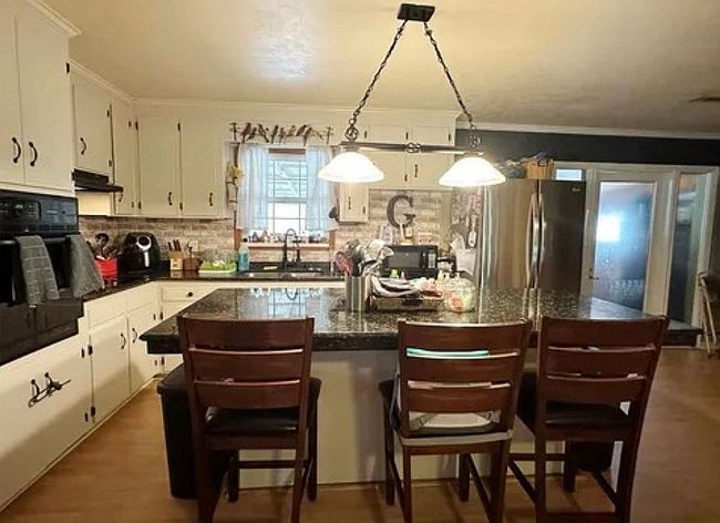 Image of 372 Nobles Rd
