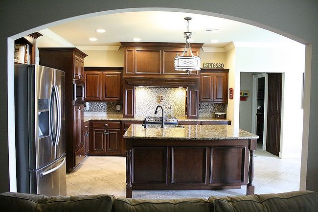 Image of 916 Isabella Ln
