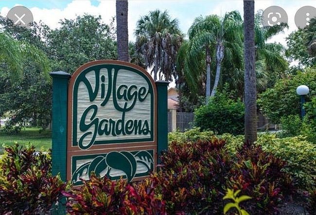 Photo of 4822 Village Gardens Dr, Sarasota, FL