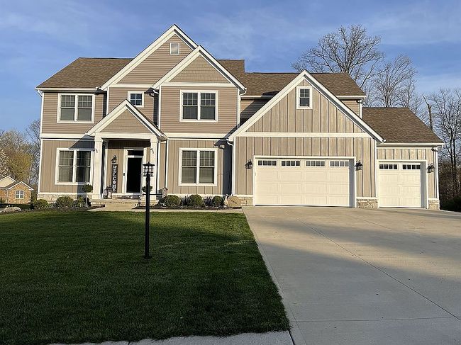 Photo of 3445 Oakstone Dr, Ontario, OH