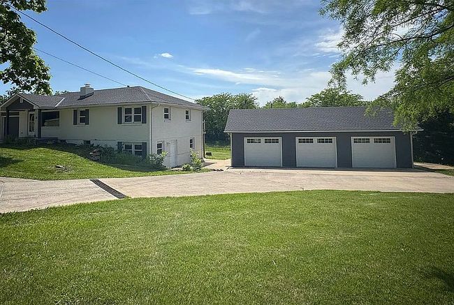 Photo of 6445 N Wagon Trail Rd, Columbia, MO
