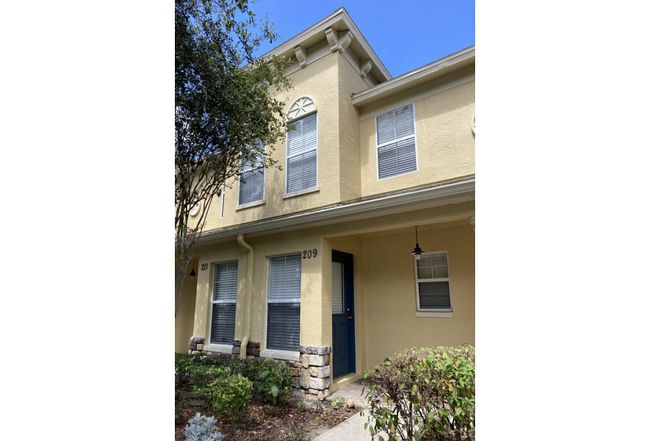 Photo of 209 Dragons Fire Pl, Valrico, FL