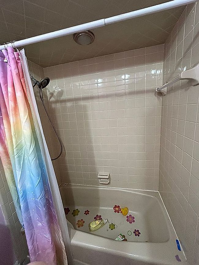 Image of 1718 Valencia Blvd