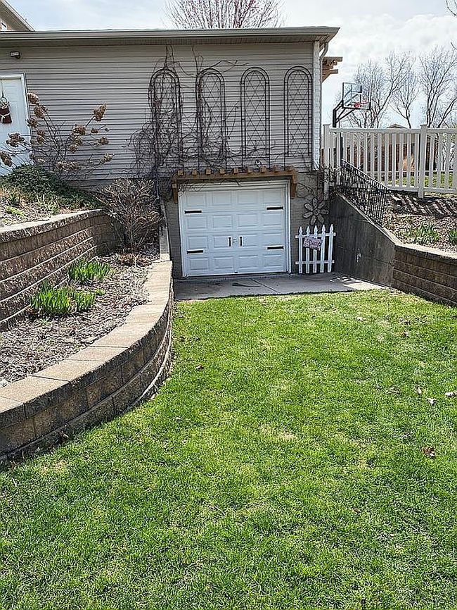 Image of 1144 Brookview Dr