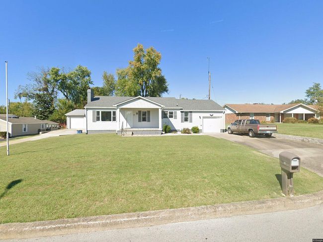 Photo of 22 Country Club Ln