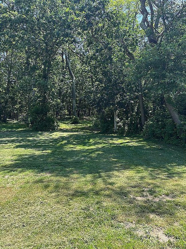 Photo of 317 Dayton Ave, Manorville, NY