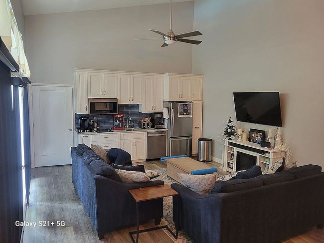 Additional photo 1 of property located at 207 Devon Grn