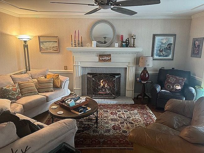 Image of 3403 Foxwood Ln