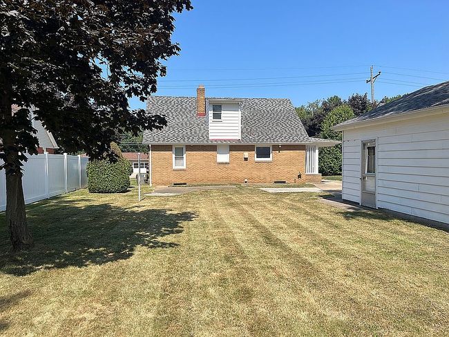 Photo of 2863 W 32nd St, Erie, PA