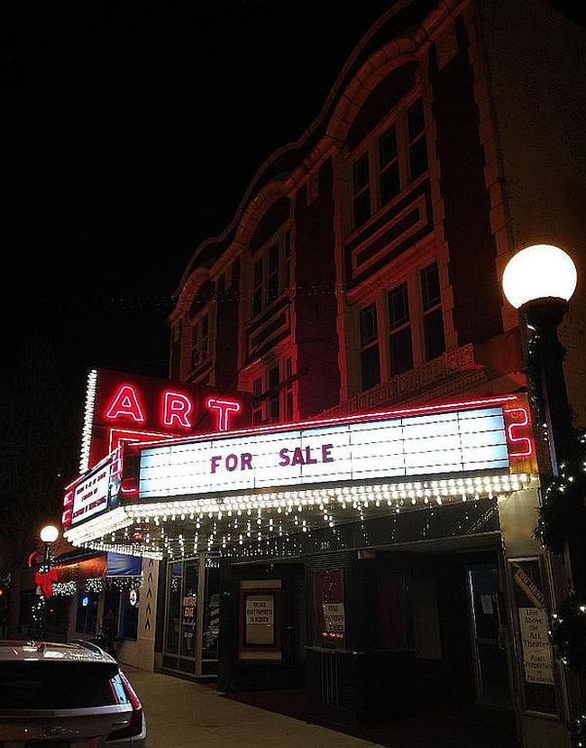 Image of 126 W Church St