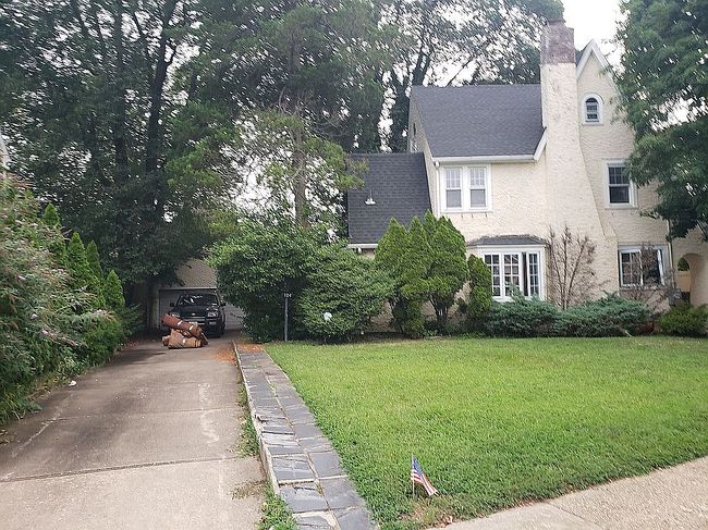 Photo of 124 Stevens Ave, West Hempstead, NY