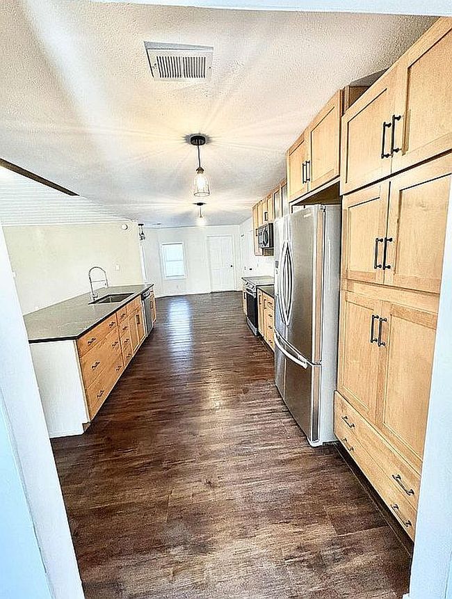 Photo of 2095 M 140, Benton Harbor, MI