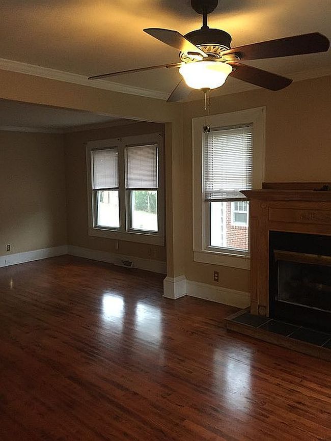 Image of 218 E Park Ave