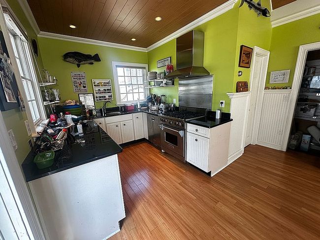 Photo of 250 S Ketcham Ave, Amityville, NY