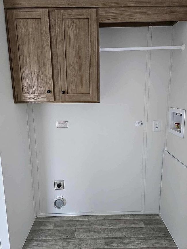 Image of 56 Shamrock Dr