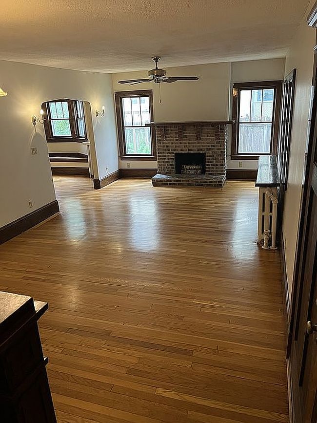 Additional photo 1 of property located at 1174 Lexington Pkwy N