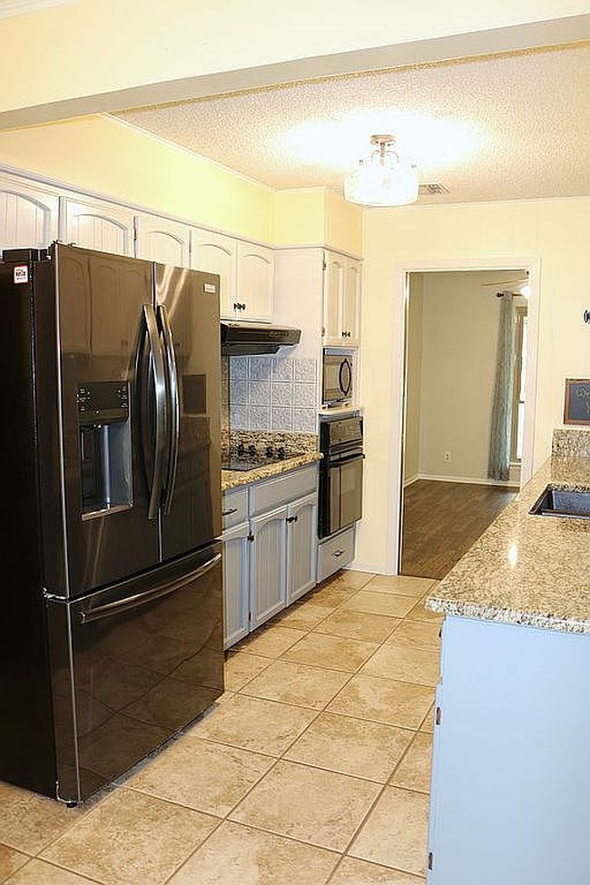 Photo of 209 Briarwood Dr