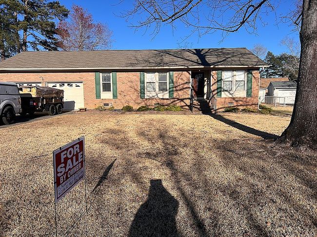 Image of 15 Newfield Ct