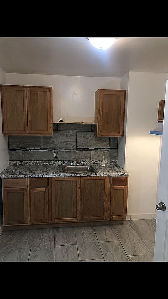 Image of 6208 Neff Ave