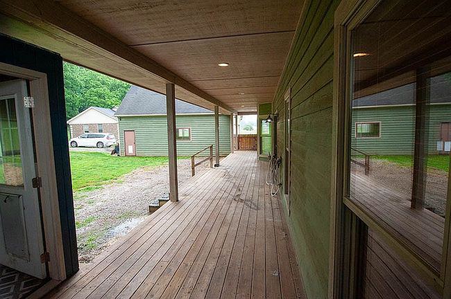 Photo of 4605 Stoneview Dr, Charlestown, IN