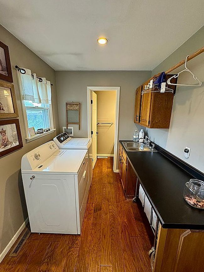 Photo of 56 Jay St, Russell, KS