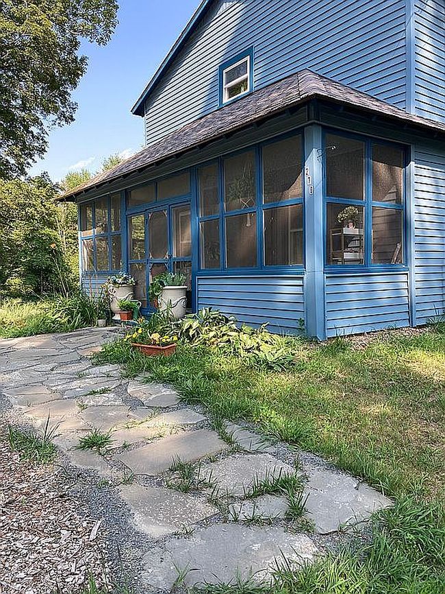 Photo of 270 Wendell Depot Rd, Wendell, MA