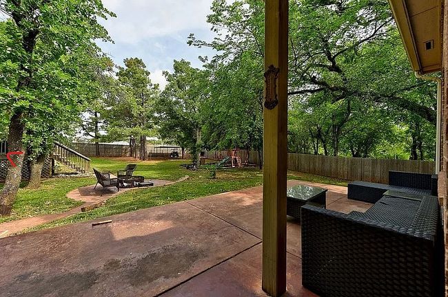 Photo of 701 Chippingham Ln, Blanchard, OK