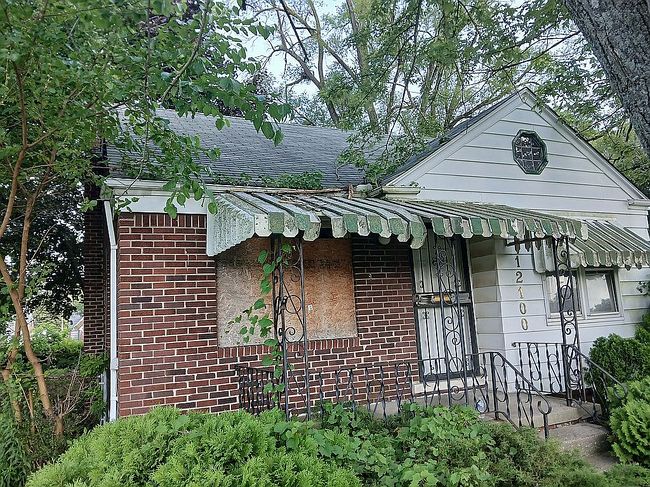 Photo of 12100 Duchess St, Detroit, MI