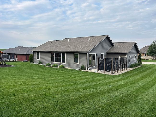 Photo of 102 Tallahassee Ave Ne, Ne, IA