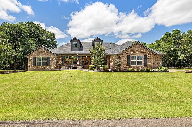 Additional photo 1 of property located at 9981 Stone Creek Xing