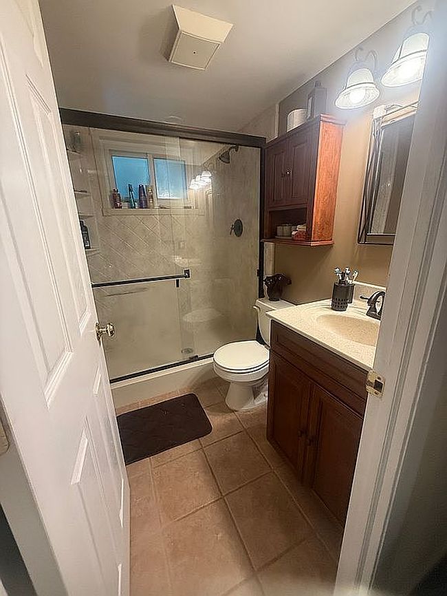 Photo of 5527 Seville Ct, Cincinnati, OH