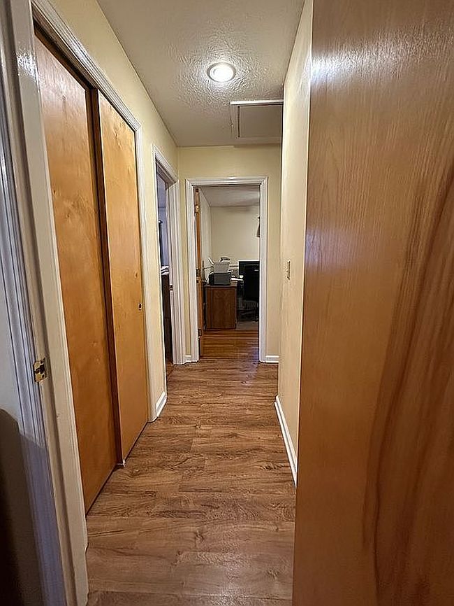 Photo of 704 Hilltop Dr, Paris, KY