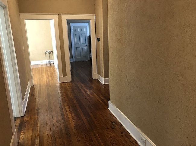 Preview of property located at 1371 S Pkwy E