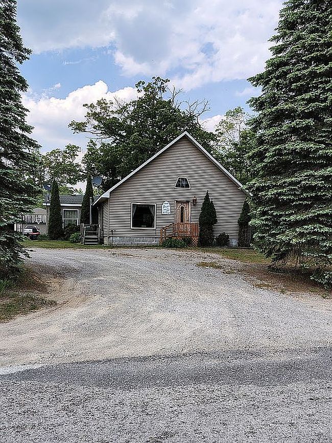 Image of 2563 Delano Rd