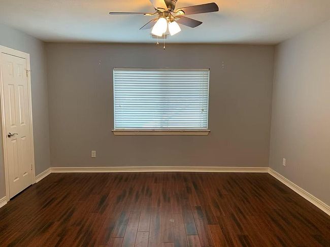 Preview of property located at 1818 Hillgreen Dr